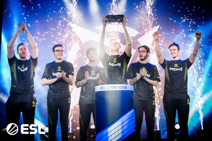 默契配合 默契配合