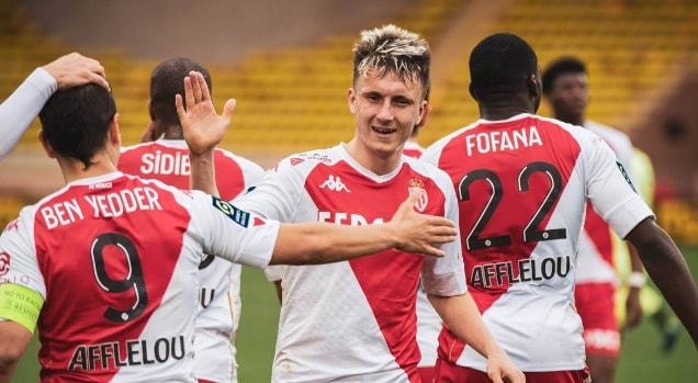 两场比赛 两场比赛