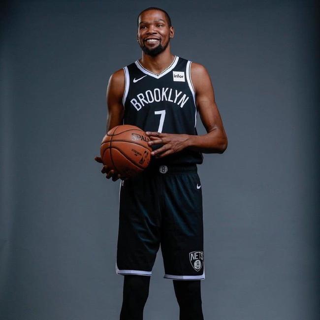 则是锋线轮 则是锋线轮