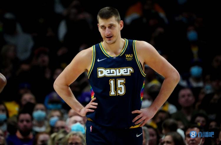 在采访中 在采访中