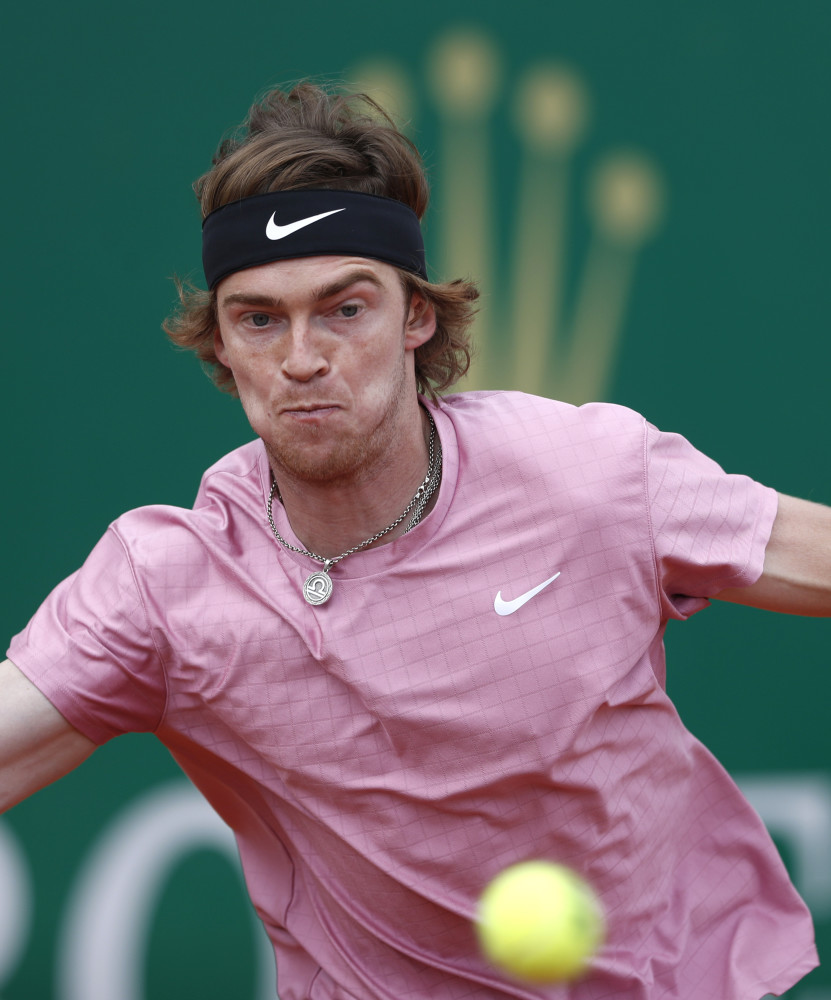 优先把球压 优先把球压